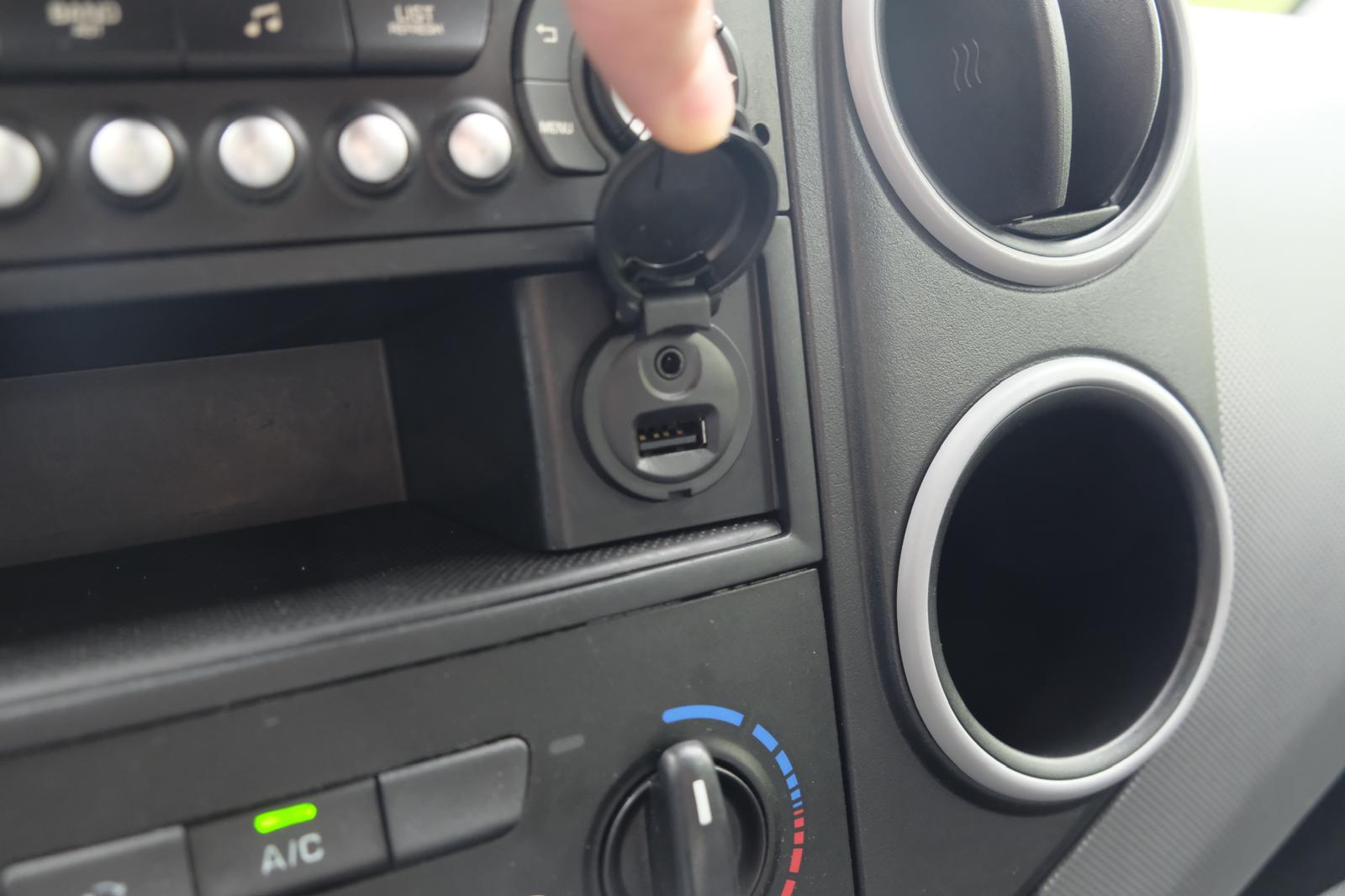 Citroën Berlingo 1.6 HDI 2017 BTW Cruise Airco AUX ORG NL - Image 14